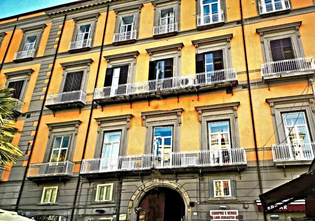 Donna Lena Relais Napoli Bed & Breakfast Bagian luar foto
