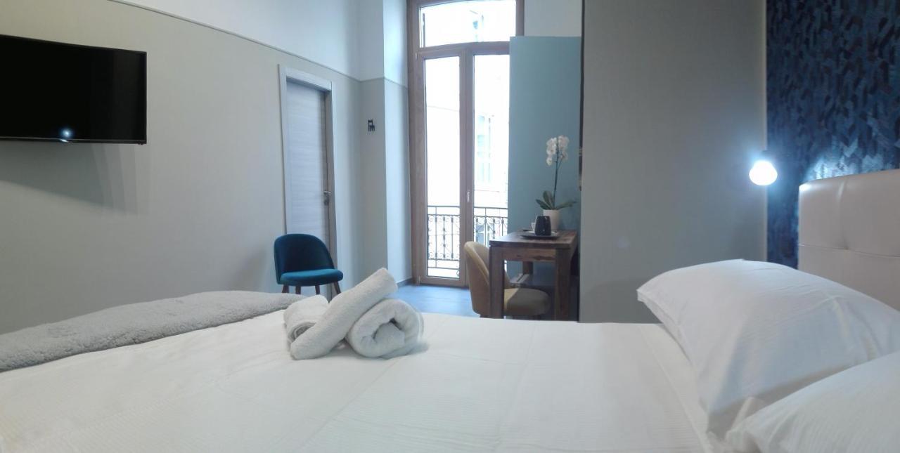 Donna Lena Relais Napoli Bed & Breakfast Bagian luar foto