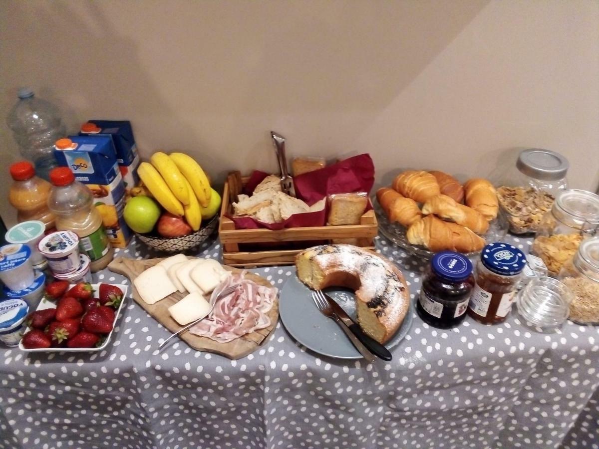 Donna Lena Relais Napoli Bed & Breakfast Bagian luar foto